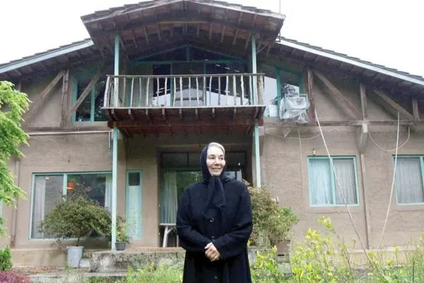 خانه رویایی پروانه معصومی در دل جنگل‌های شمال؛ دکوراسیون ساده و آرامش‌بخش