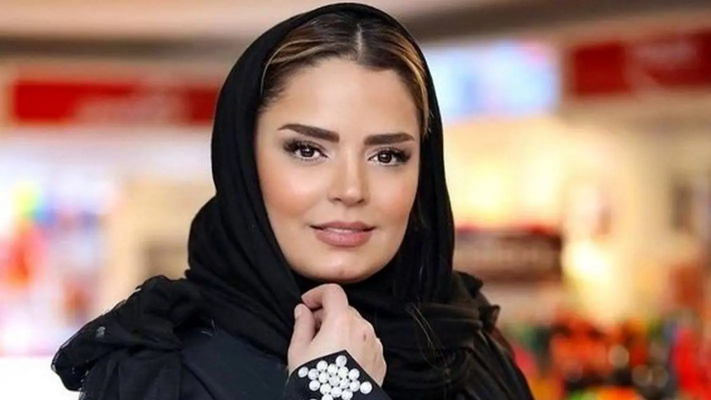 استایل خیلی خز سپیده خداوردی در آسانسور / این چه وضعیه ؟؟؟