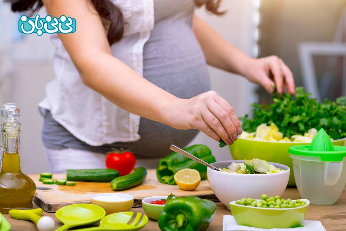 خوردن خیار در بارداری | 9 خاصیت و 5 عارضه احتمالی