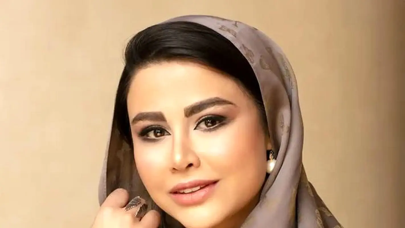 عکس های آتلیه ای از دوران بارداری یاسمینا باهر ؛ عروس داریوش ارجمند !