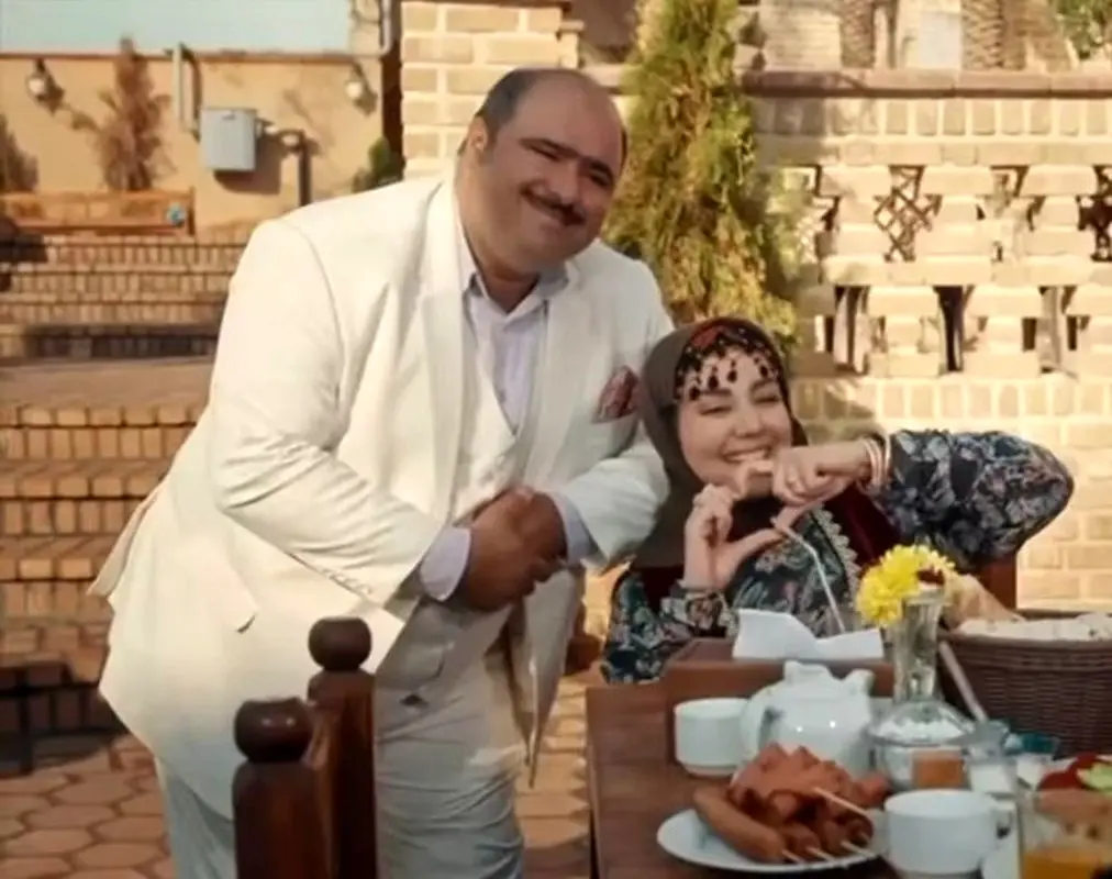 ژست جالب و خنده دار سلمان و شیرین در سریال «نون خ»