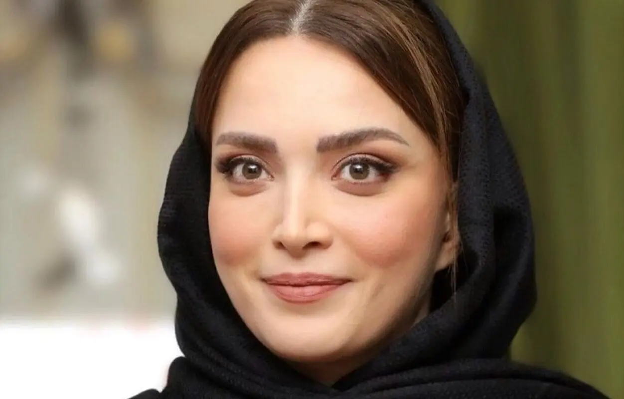 بهنوش طباطبایی در کوهستان برفی / استایل زمستونی با رنگ های دخترانه + عکس