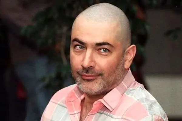 تیپ و ظاهر جدید پارسا پیروزفر؛ آقای بازیگر با چهره متفاوت‌تر از همیشه!