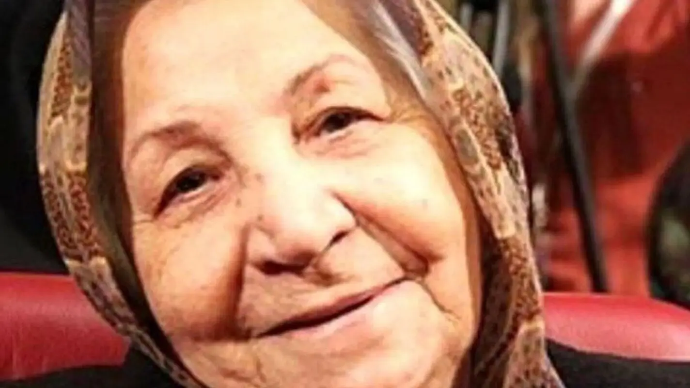 عکس جنجالی از رقیه چهره‌آزاد، مادر سینمای ایران، و نوه معروفش