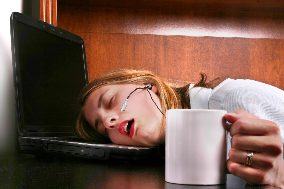 چرا همیشه خسته هستم؟ 