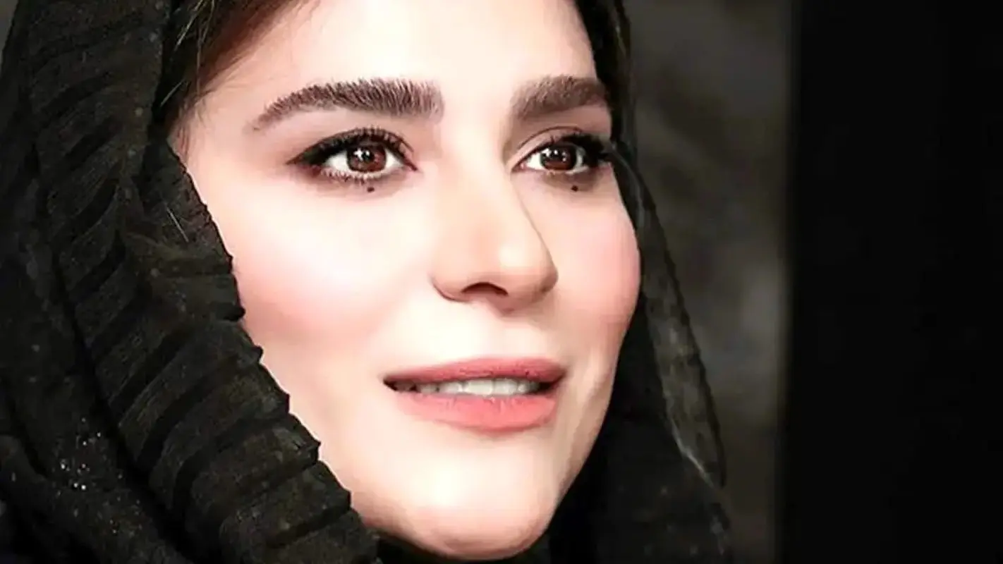 دکوراسیون باروک و عتیقه‌های لاکچری در خانه شگفت‌انگیز سحر دولتشاهی