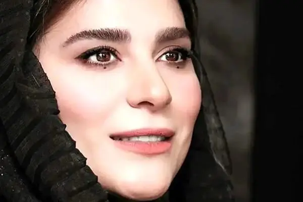 دکوراسیون باروک و عتیقه‌های لاکچری در خانه شگفت‌انگیز سحر دولتشاهی