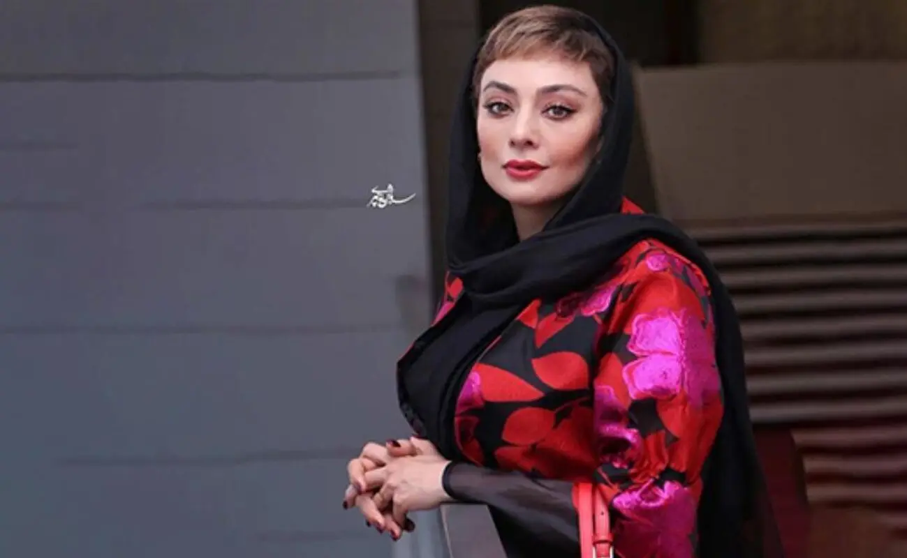 استایل فوق شیک یکتا ناصر / خانم بازیگر با کت آبی و موهای بلوند ترکاند + عکس