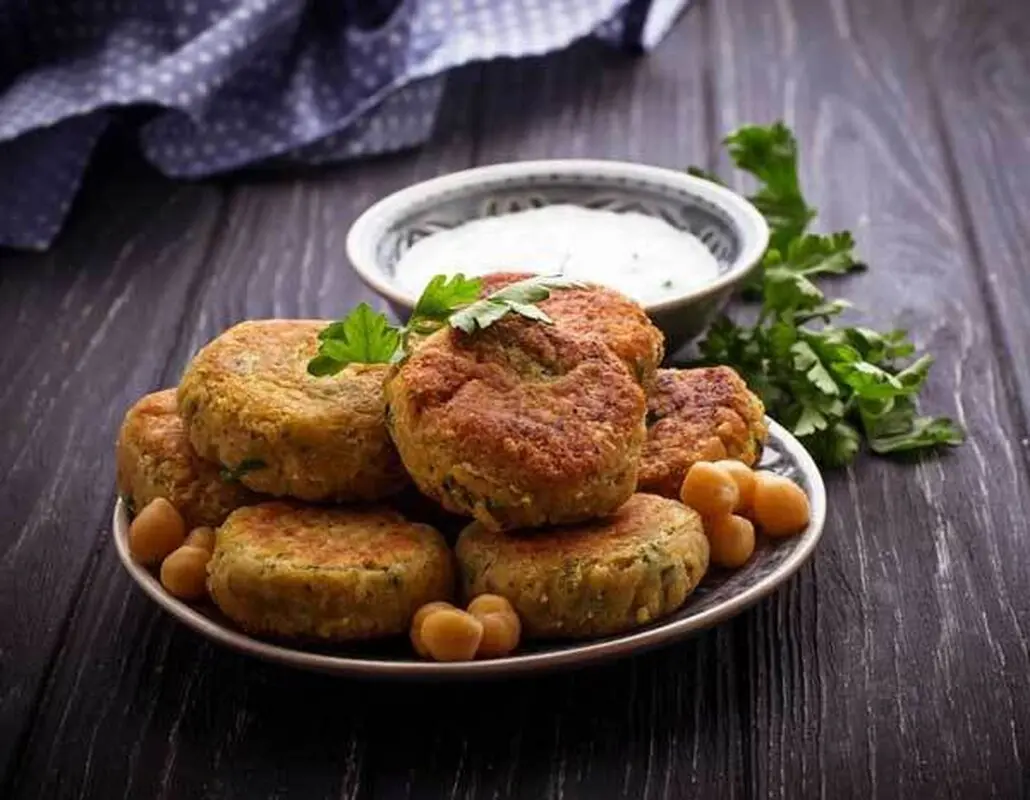 طرز تهیه کوکو نخود و گشنیز/ غذایی راحت و ارزان که عاشقش می شوید