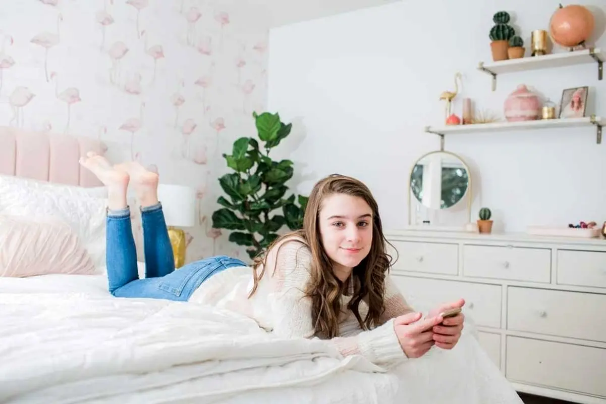 با کمترین هزینه یک اتاق خواب دخترانه شیک و لاکچری دست و پا کنید