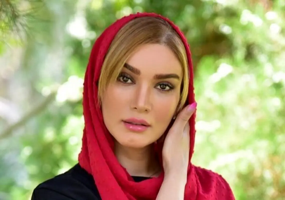 دکوراسیون دنج خانه متین ستوده / میزناهارخوری مینیمال بازیگر محبوب + عکس