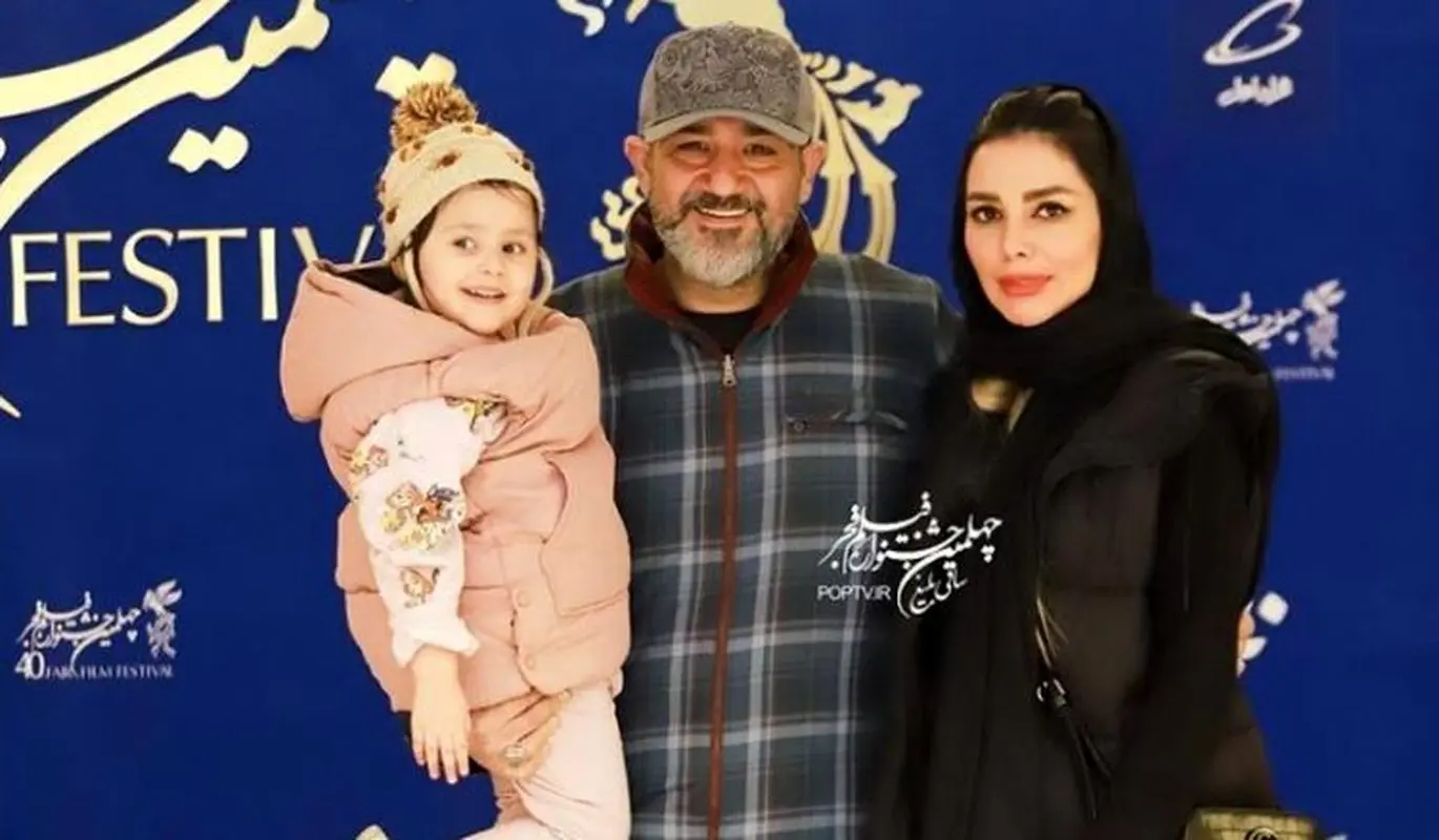 کریسمس خانواده مهران غفوریان / لباس دخترانه کریسمس هانا + عکس