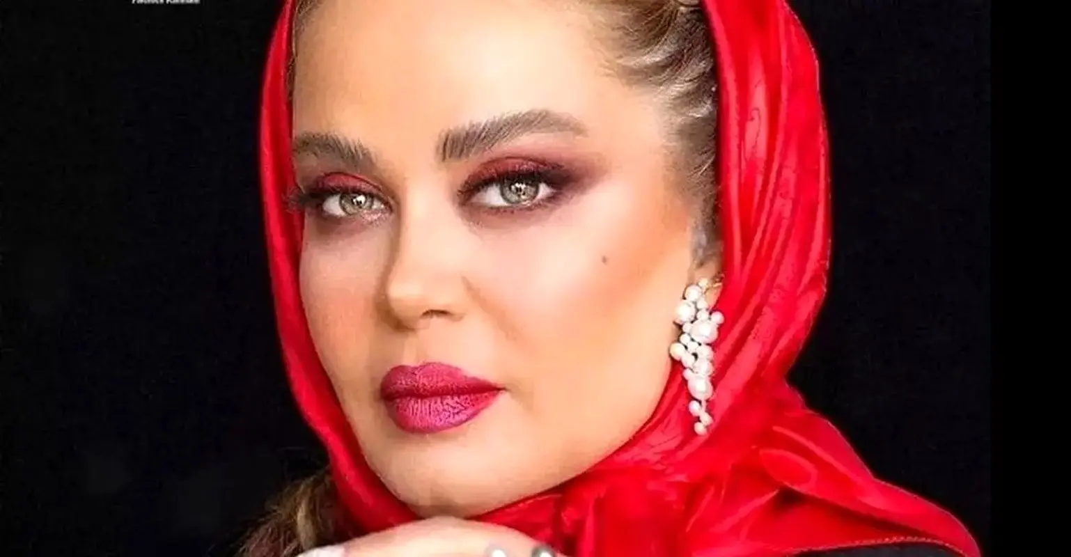 چکمه‌های زمستونی عجیب بهاره رهنما سوژه شد/ صورتی و پشمالو! + عکس