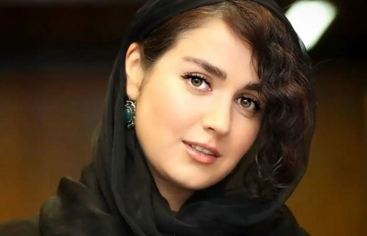 عکس جدید افسانه پاکرو در ۴۰ سالگی / خانم بازیگر با مدل موی پسرانه! + عکس