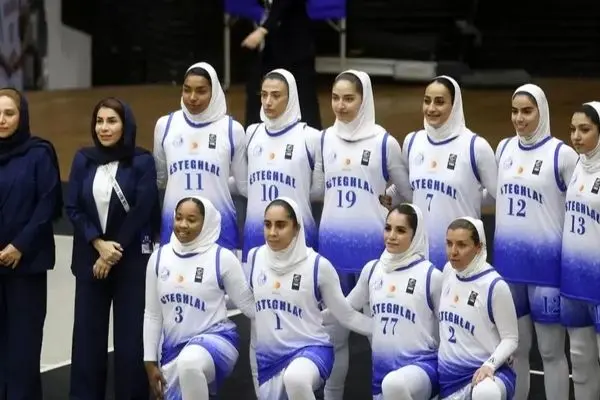 روز سخت زنان بسکتبالیست تیم استقلال در فرودگاه / اشک بازیکنان درآمد!