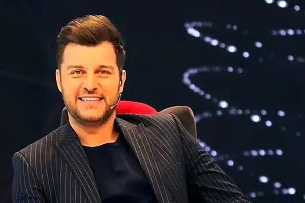 غیرقابل‌باور! این مرد جوان و خوش‌تیپ سینما، پدر دوقلوهای 18 ساله است + عکس ها