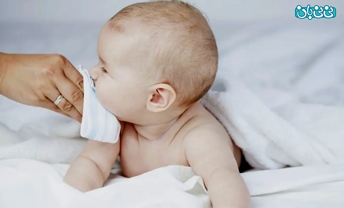 علت گرفتگی صدای نوزاد
