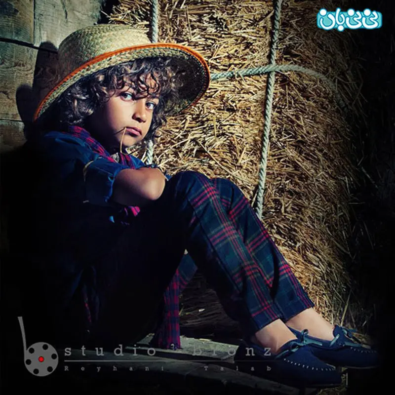 پسر کامران نجف زاده، مدل شد