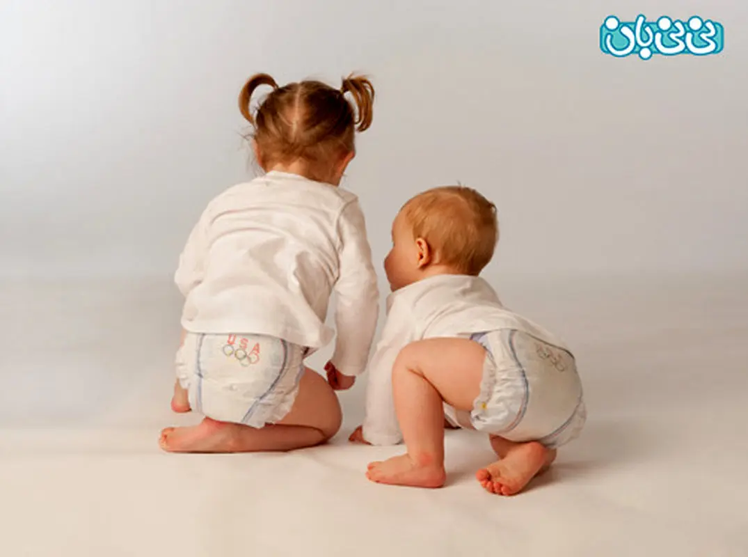 روی پا ایستادن نوزاد، چند ماهگی؟