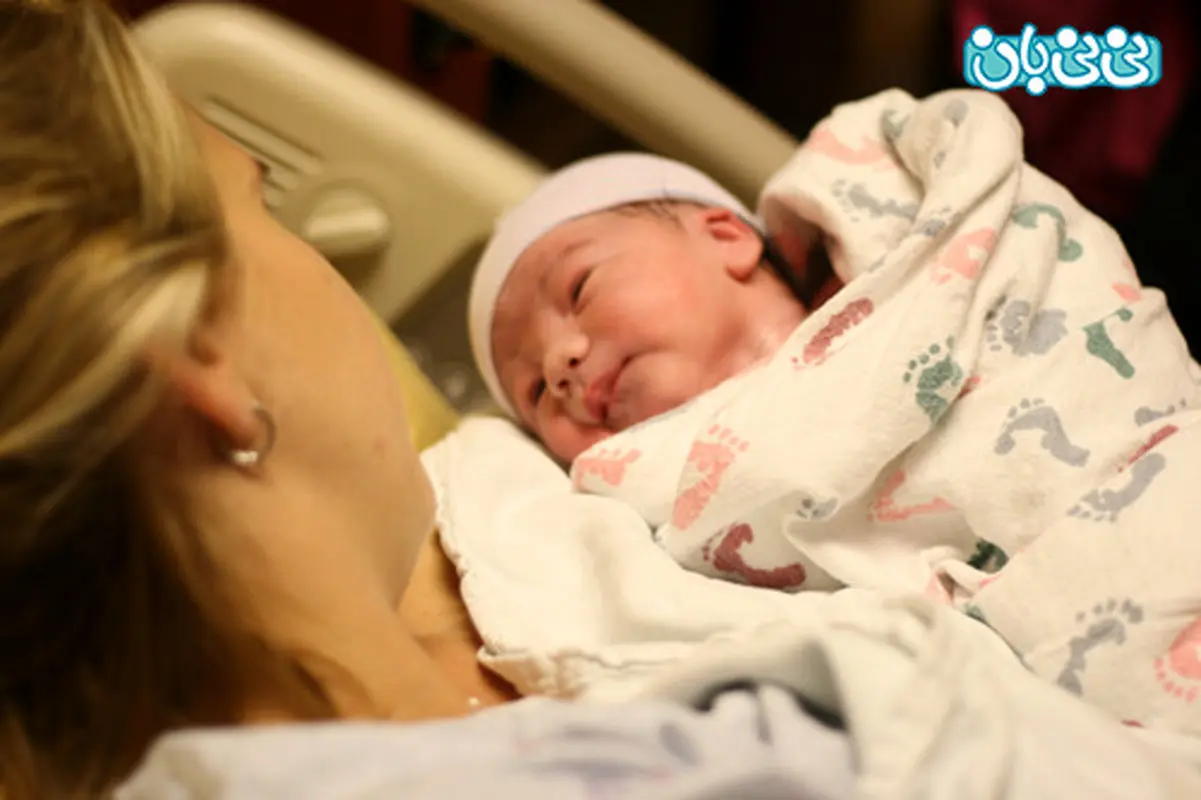 رابطه عاطفی مادر و نوزاد، اولین دیدار