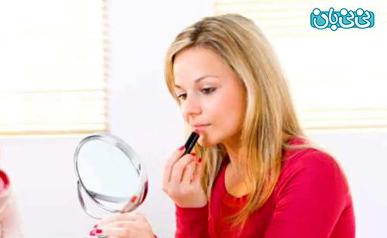 خطر استفاده از رژلب در بارداری