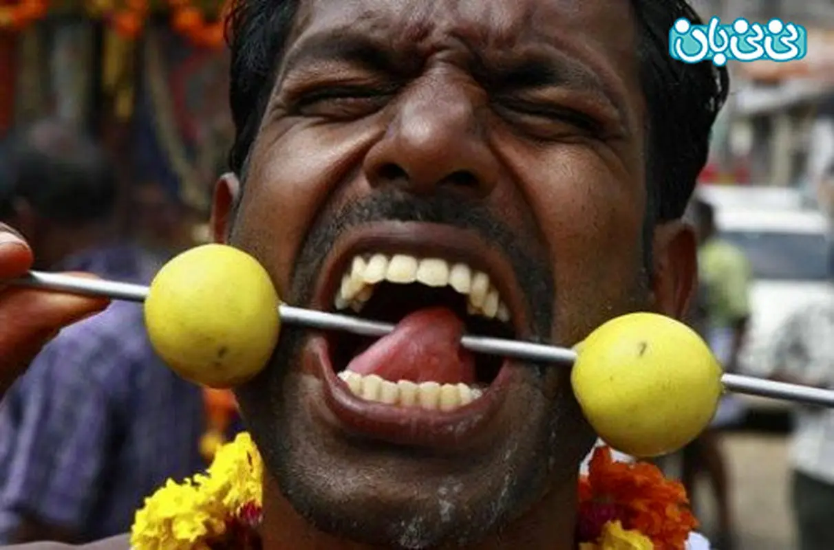 آداب و رسوم عجیب کشورها، پرتاب نوزاد!