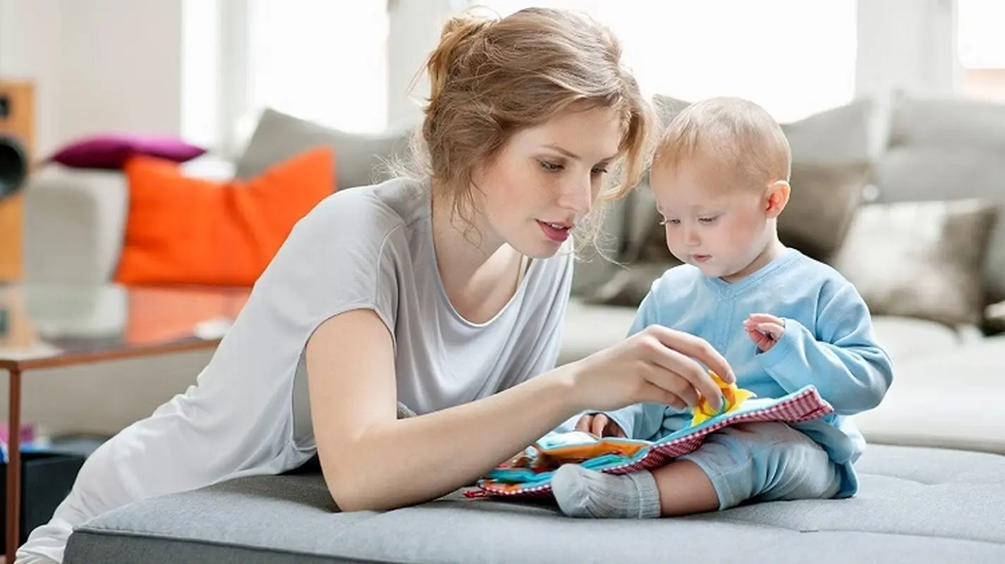 روشهای بازی با نوزاد، آینه بازی