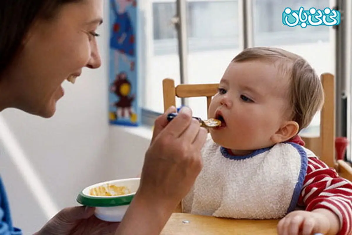 به زور غذا دادن به نوزاد، چه عواقبی دارد؟
