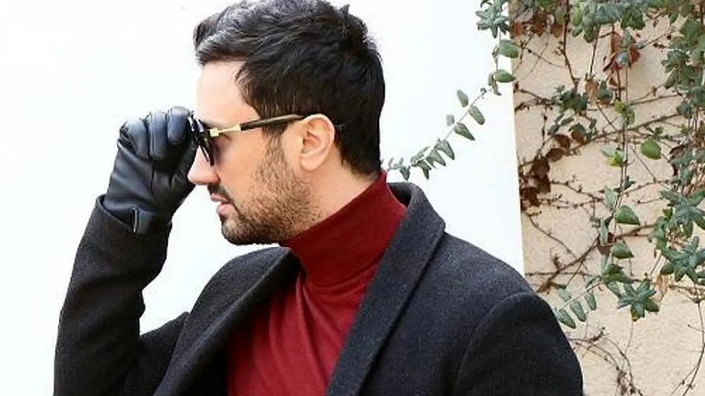 عکس جنجالی شاهرخ استخری با طرفدارانش؛ سلطان خاورمیانه باز هم غوغایی شد!