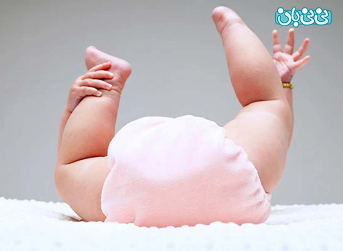 تعویض پوشکی نوزاد، چه نکاتی لازم است؟