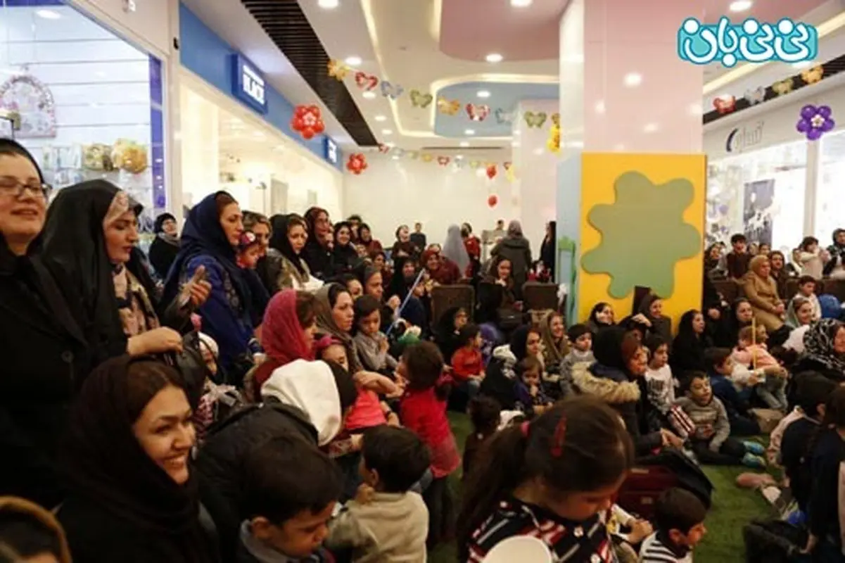 شهر کودک شاپرک، شادی با عمو شکلات