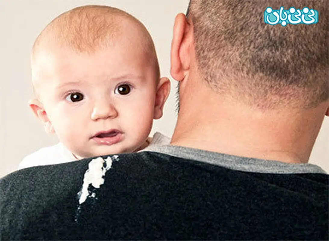 چرا نوزاد بالا می اورد؟