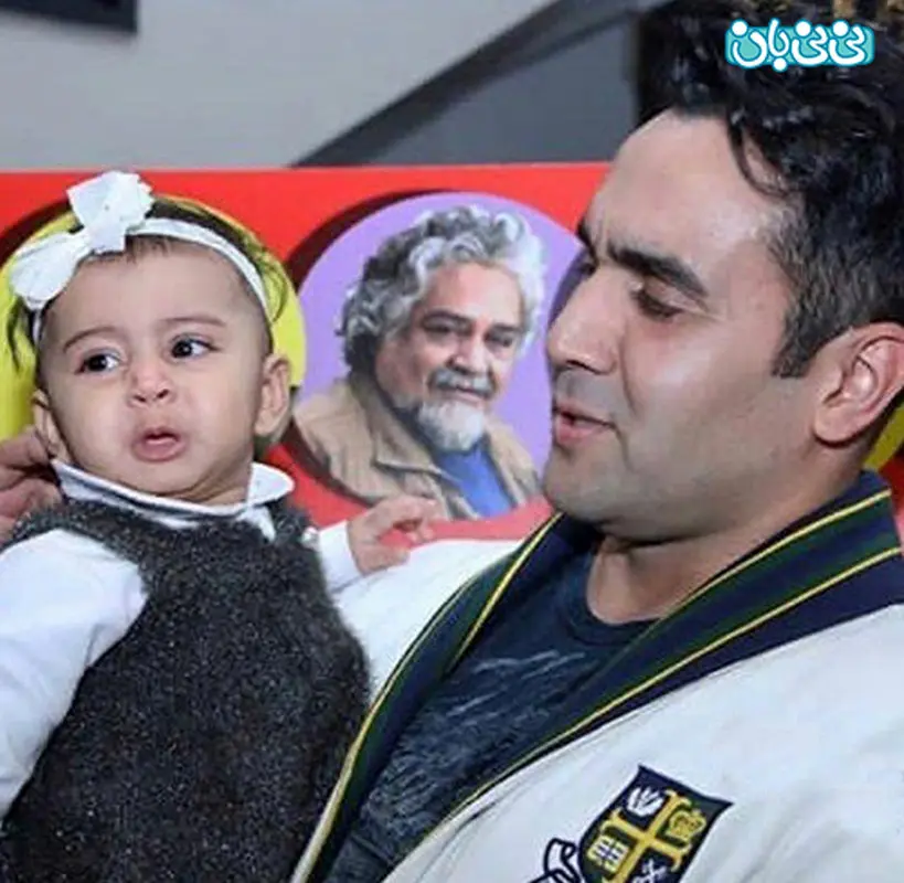 عکس پوریا پورسرخ، مراوده با بچه‌ها