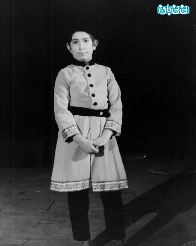 کودکی آتیلا پسیانی، عکاسخانه و یاد بچگی