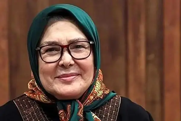 ماجرای جذاب تغییر چهره آفرین عبیسی از بچگی تا ۷۰ سالگی