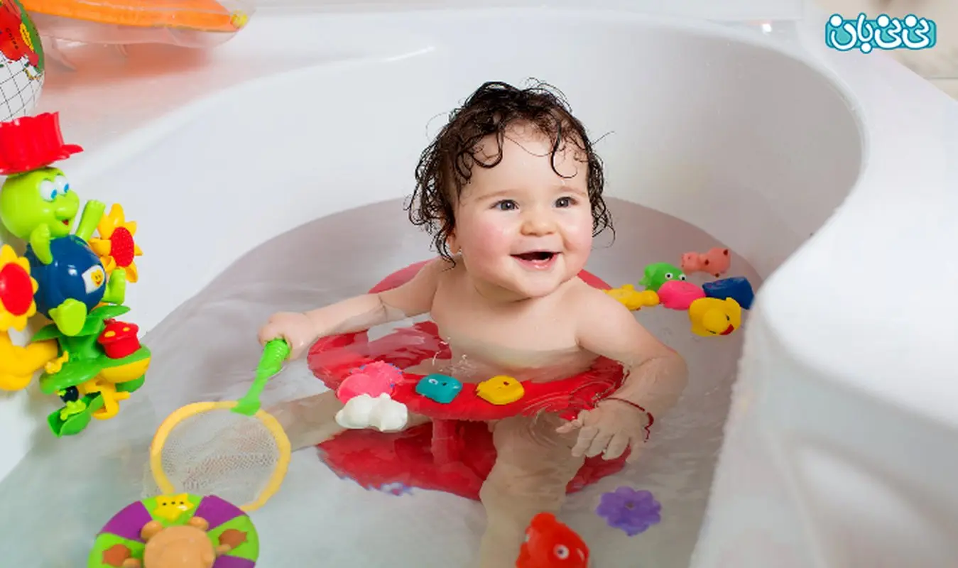 نحوه استحمام نوزاد، سه تا شش ماهگی