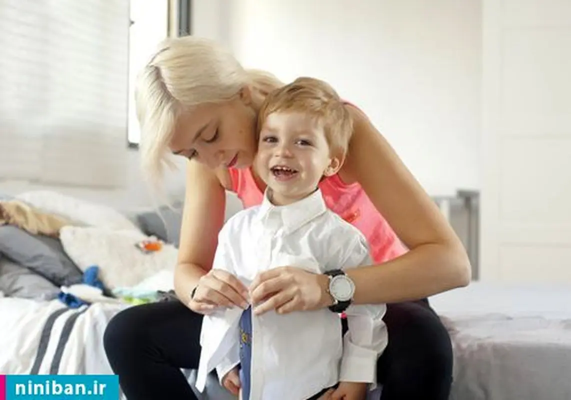 چگونگی لباس پوشیدن کودک