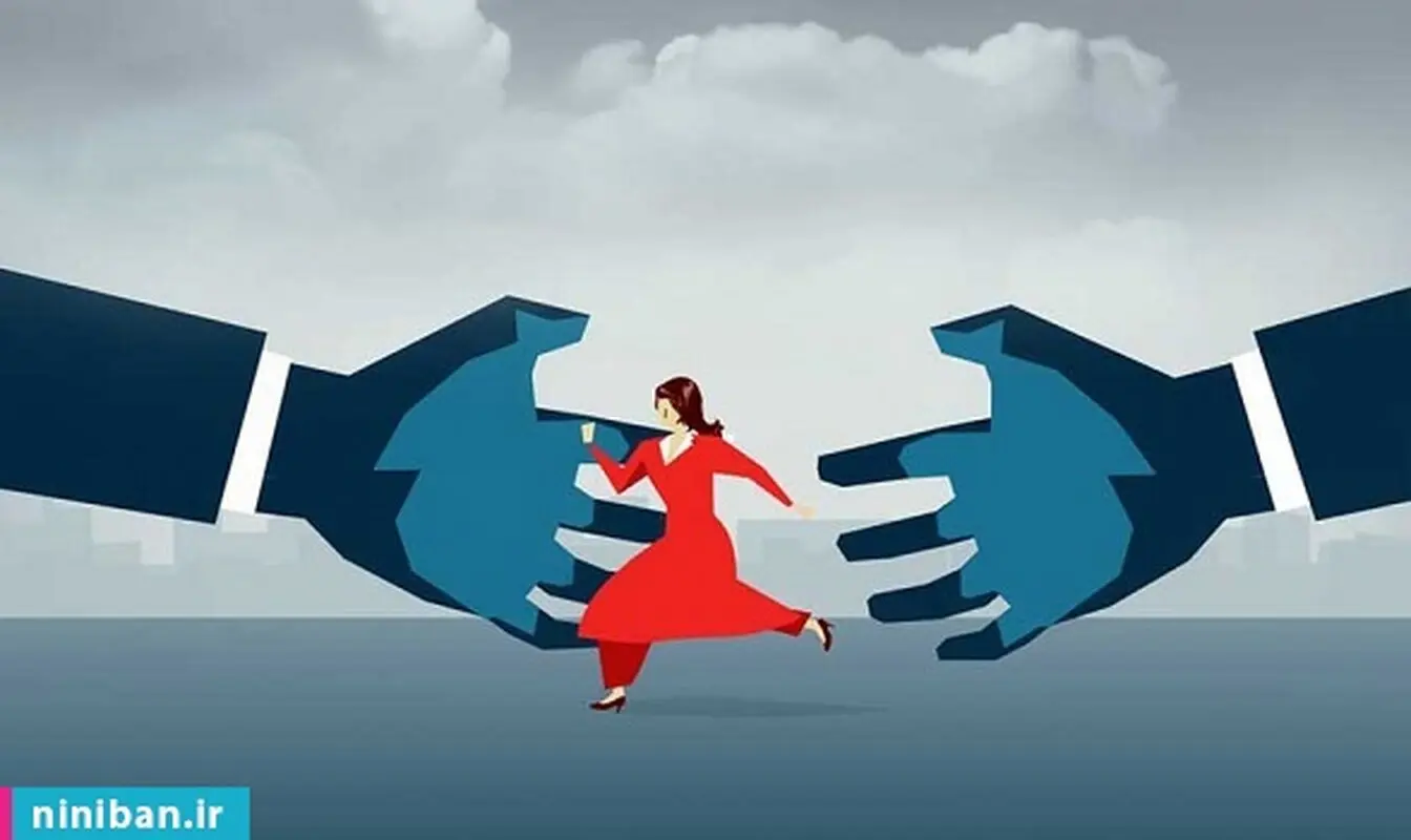 آزار و اذیت زنان، پلیس افغان مورد تجاوز قرار گرفت