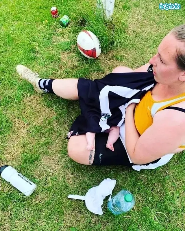 بازیکن راگبی بین مسابقه به نوزادش شیر داد