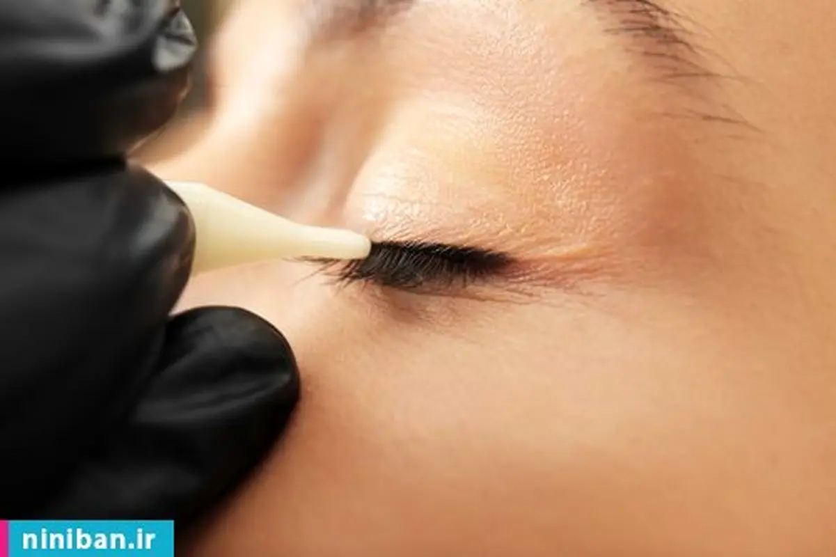 بن مژه بهتر است یا خط چشم دائمی؟