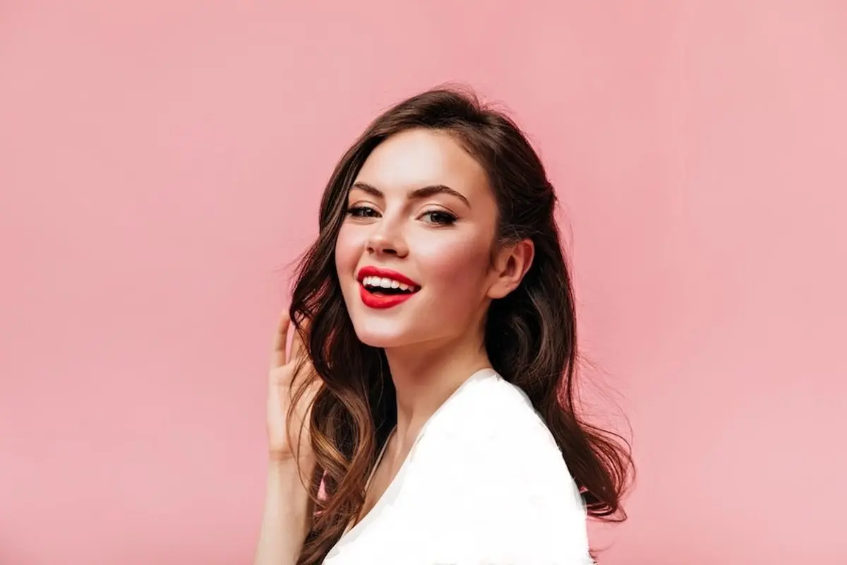 خداحافظی با موهای بی‌حالت با چند ترفند ساده!