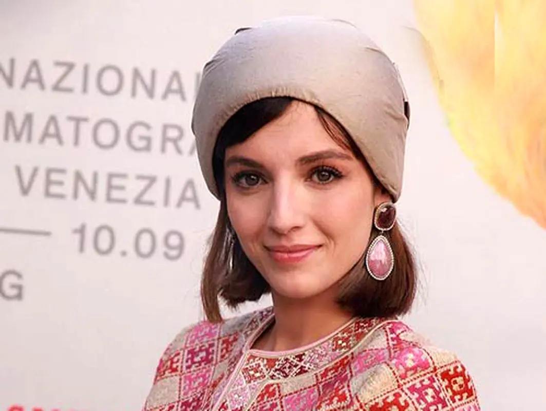 کپی‌برداری بازیگر زن ایرانیِ ونیز از لباس فرح