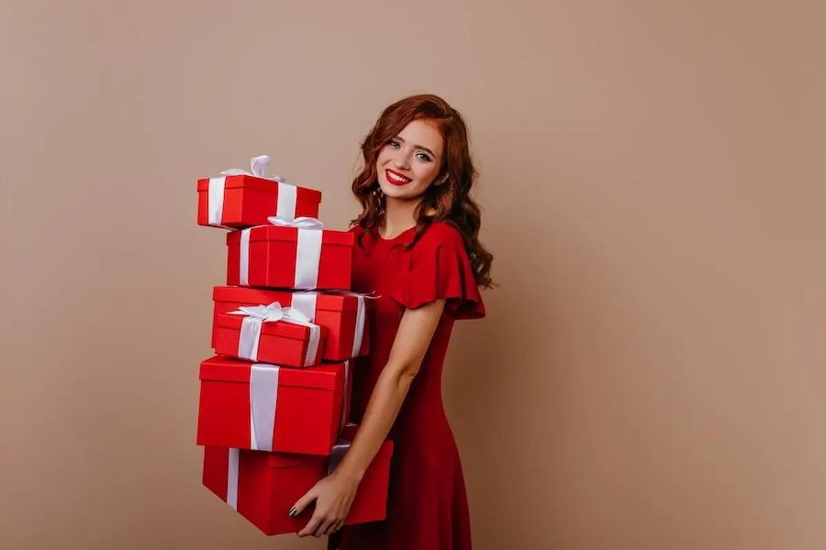 با این ژست‌ها بهترین عکس تولدتان را بگیرید + عکس