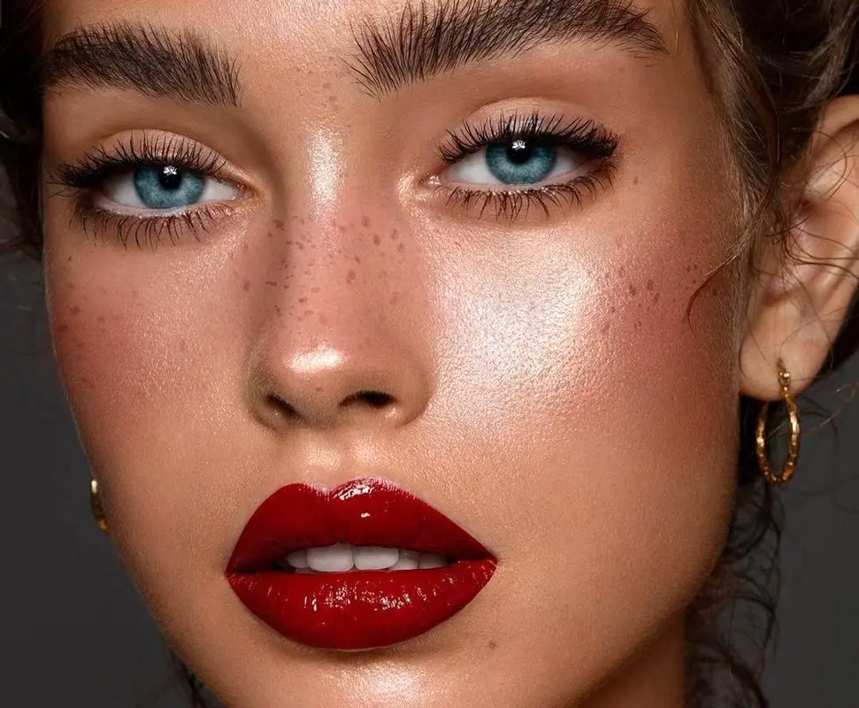 معجزه این ترفندها، لب‌هایتان را بزرگ‌تر نشان می‌دهد!