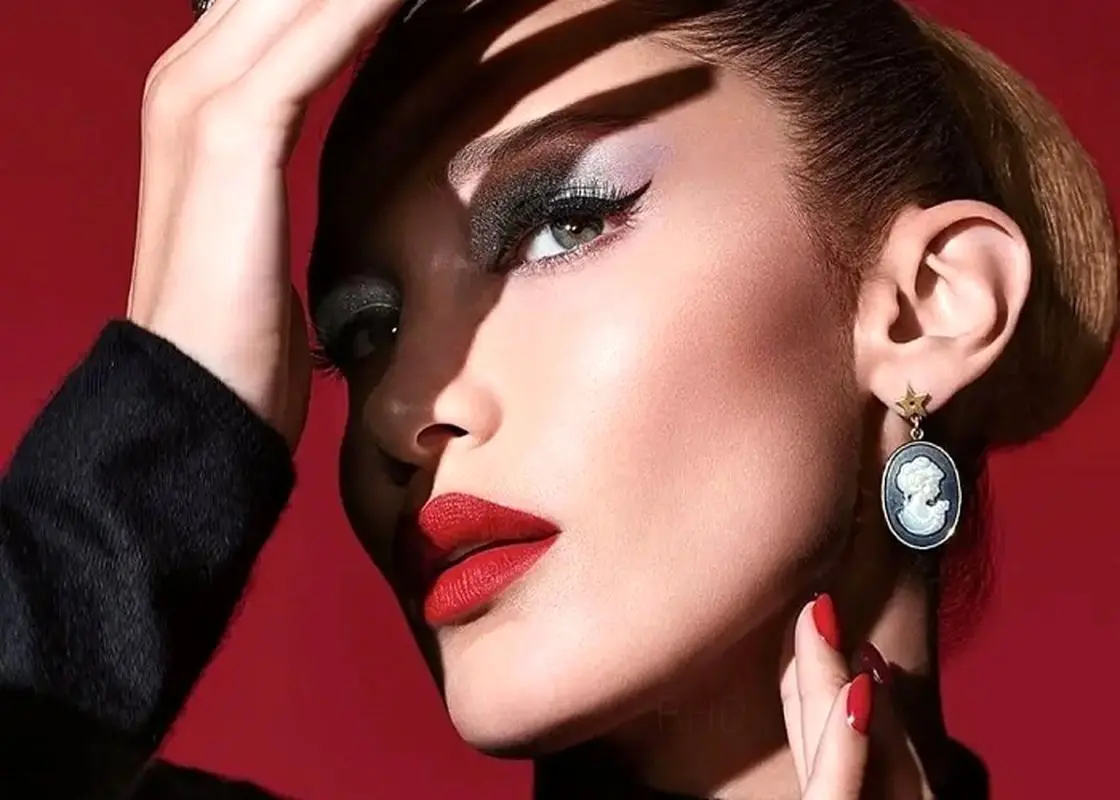 حتی علم هم ثابت میکند که این زن زیباست!