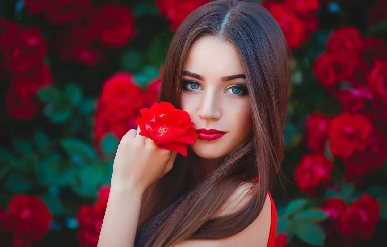 فال روزانه شخصی 3 آبان ماه برای دختران آبانی زیبا و قوی!