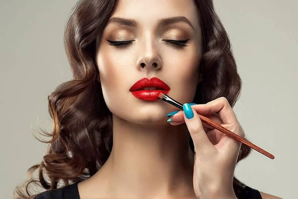 راز داشتن لب های برجسته و حجیم بدون تزریق ژل!