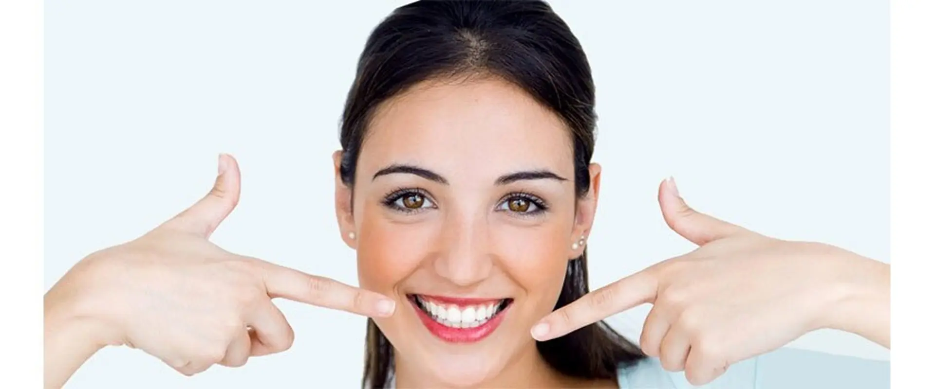 فقط با زغال دندان‌های خود را سفید و درخشان کنید!