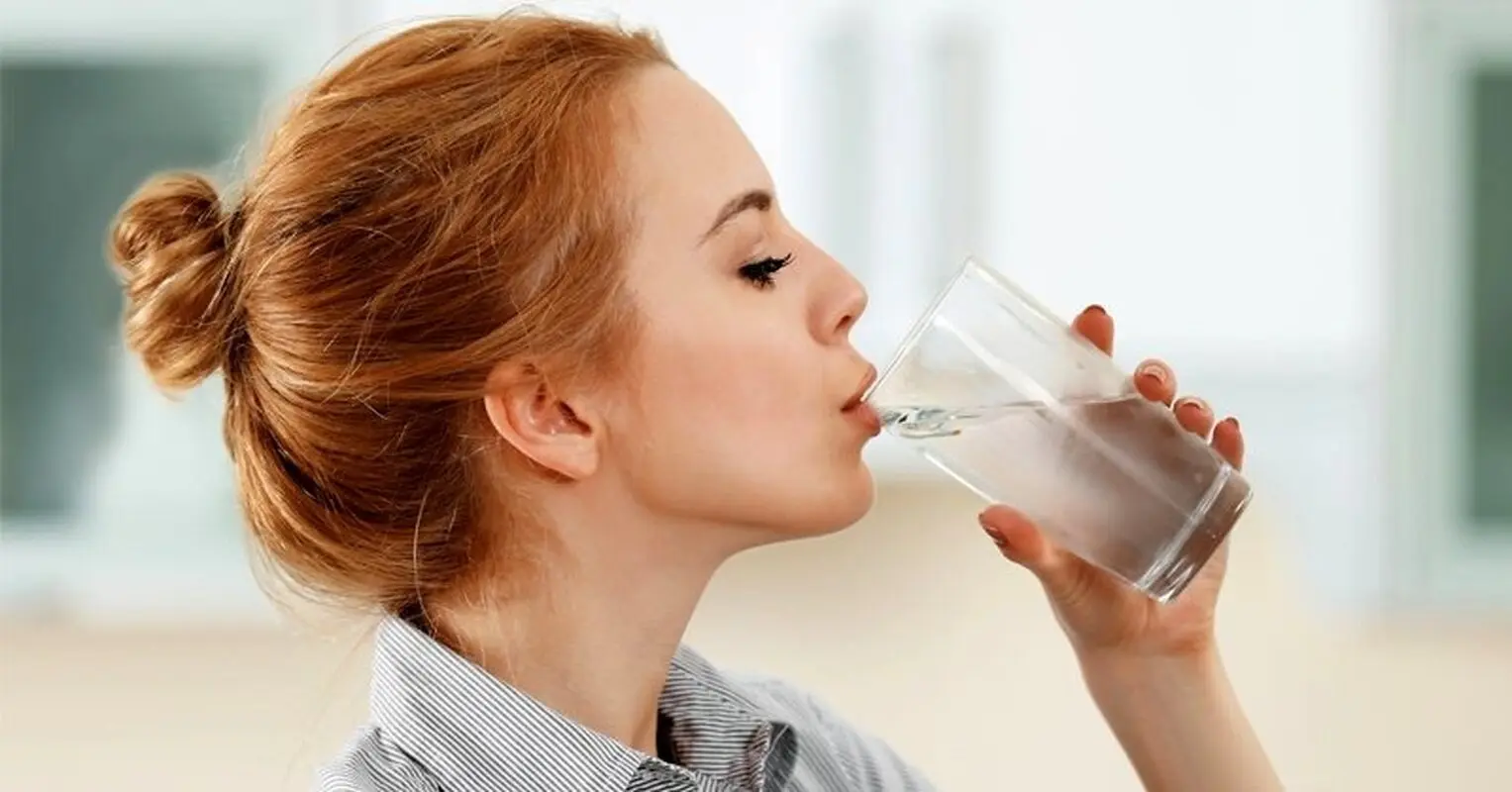 5 دلیل برای اینکه چرا باید روز خود را با آب گرم شروع کنید!