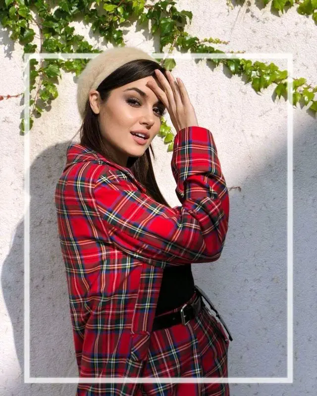 عکس بی آرایش خانم بازیگر در روز تولدش منتشر شد!